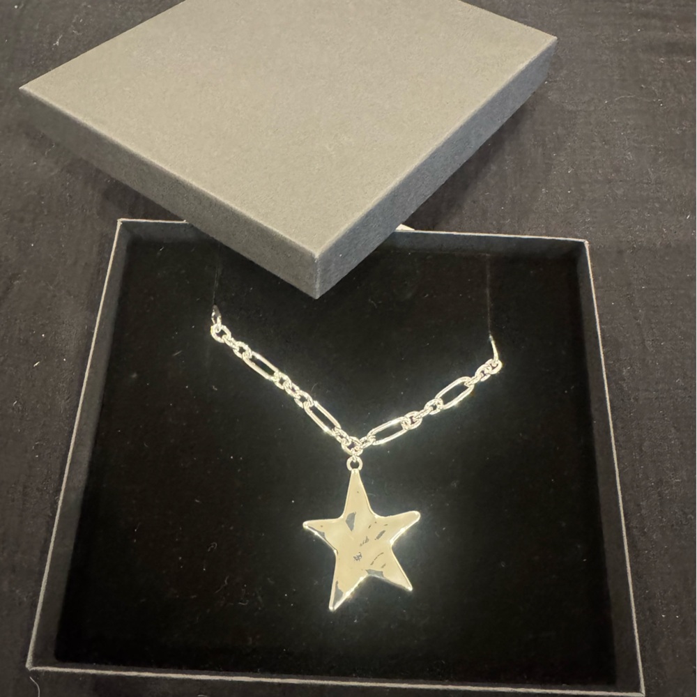CAMILA COELHO silver Star Pendant Necklace - get in on the trend 🔥fun to stack!